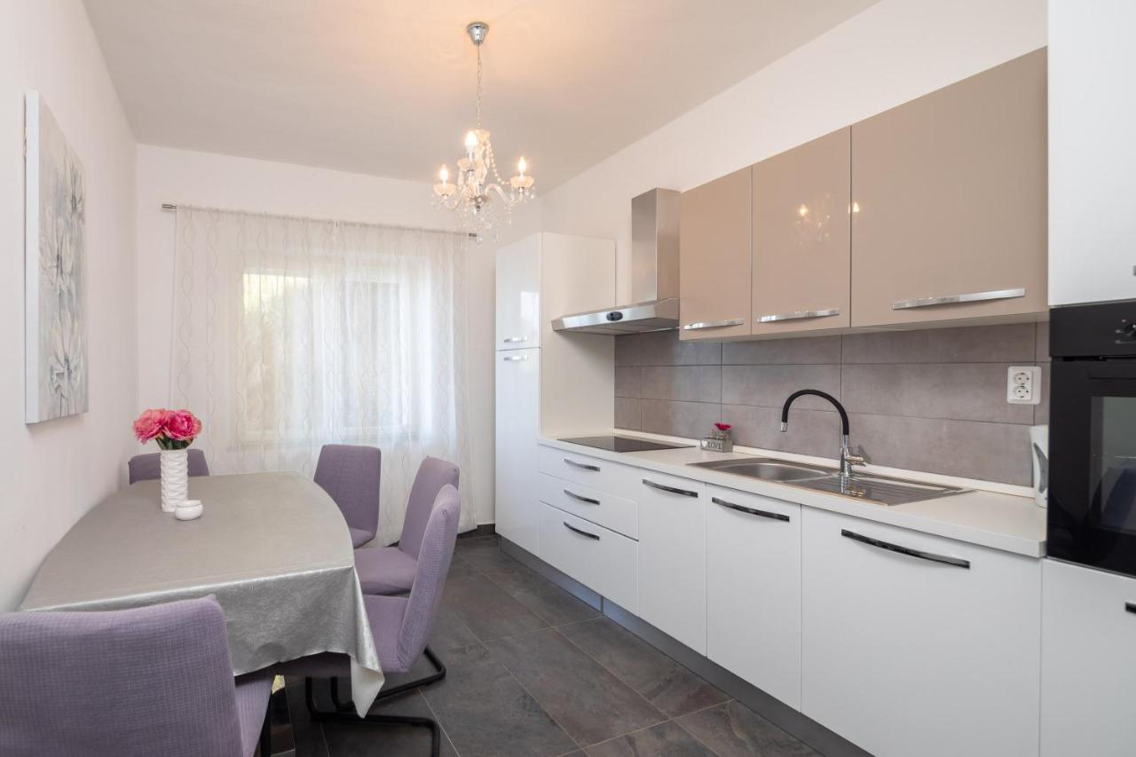 Sky Way Apartments دوغي رات المظهر الخارجي الصورة