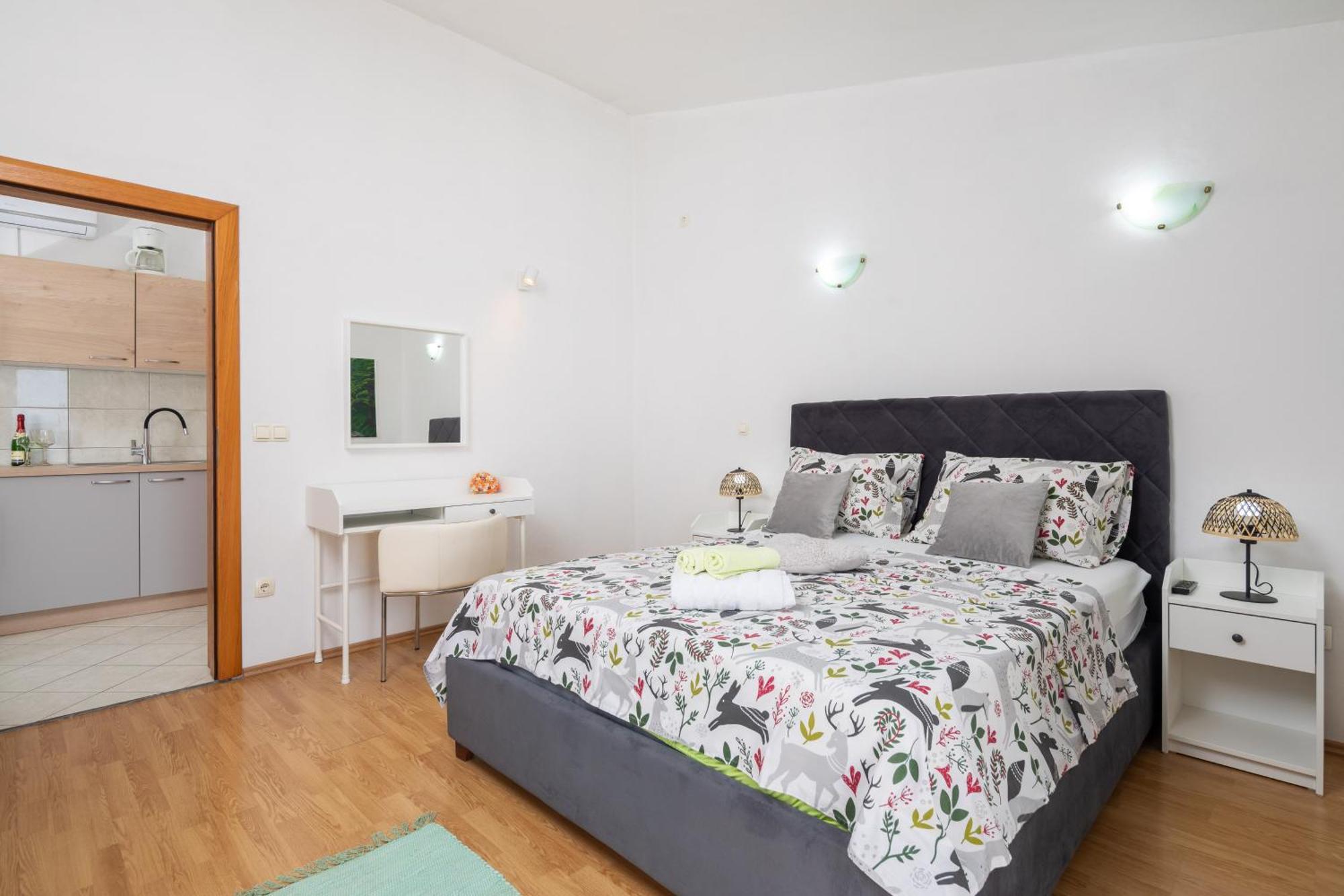 Sky Way Apartments دوغي رات المظهر الخارجي الصورة