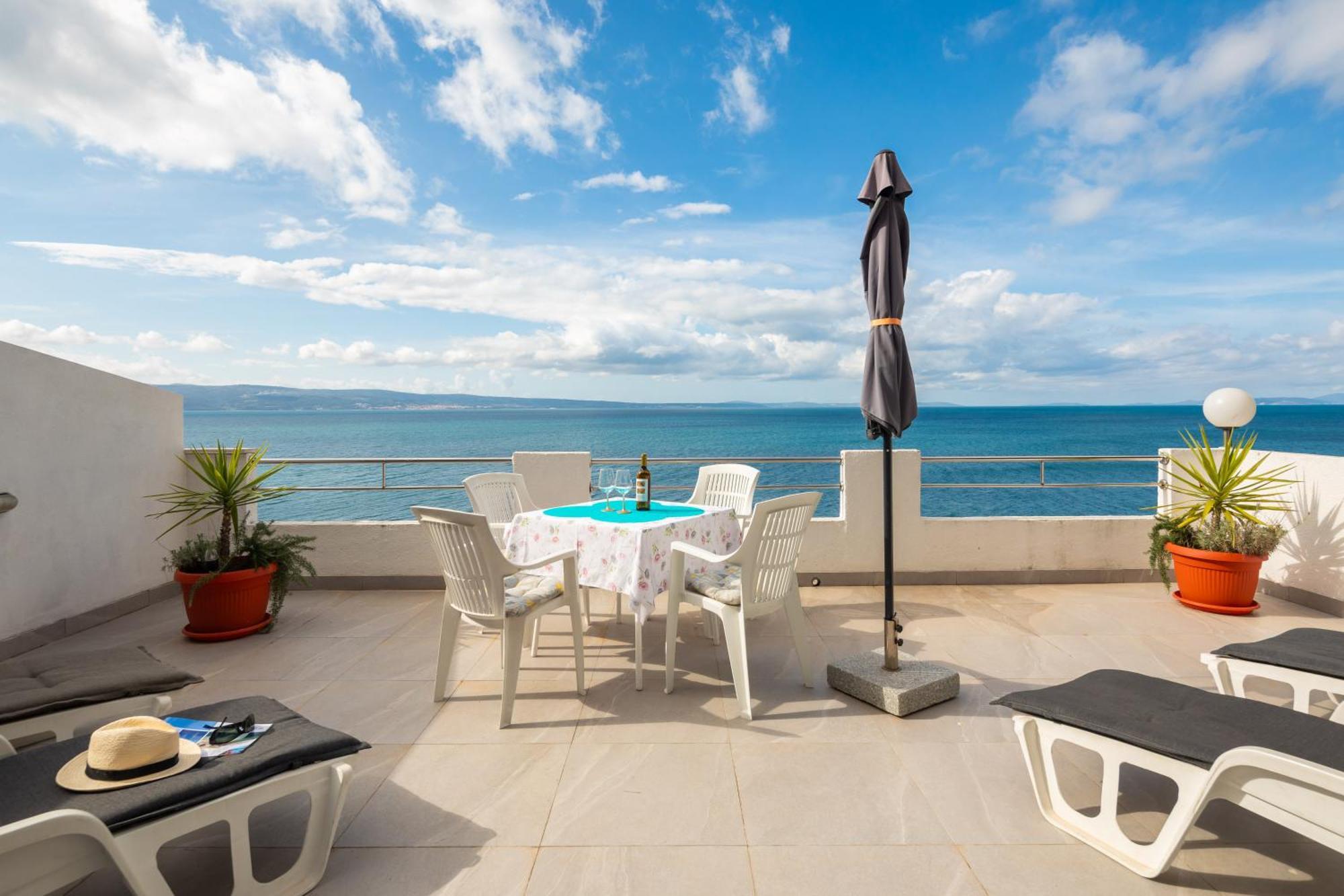 Sky Way Apartments دوغي رات المظهر الخارجي الصورة
